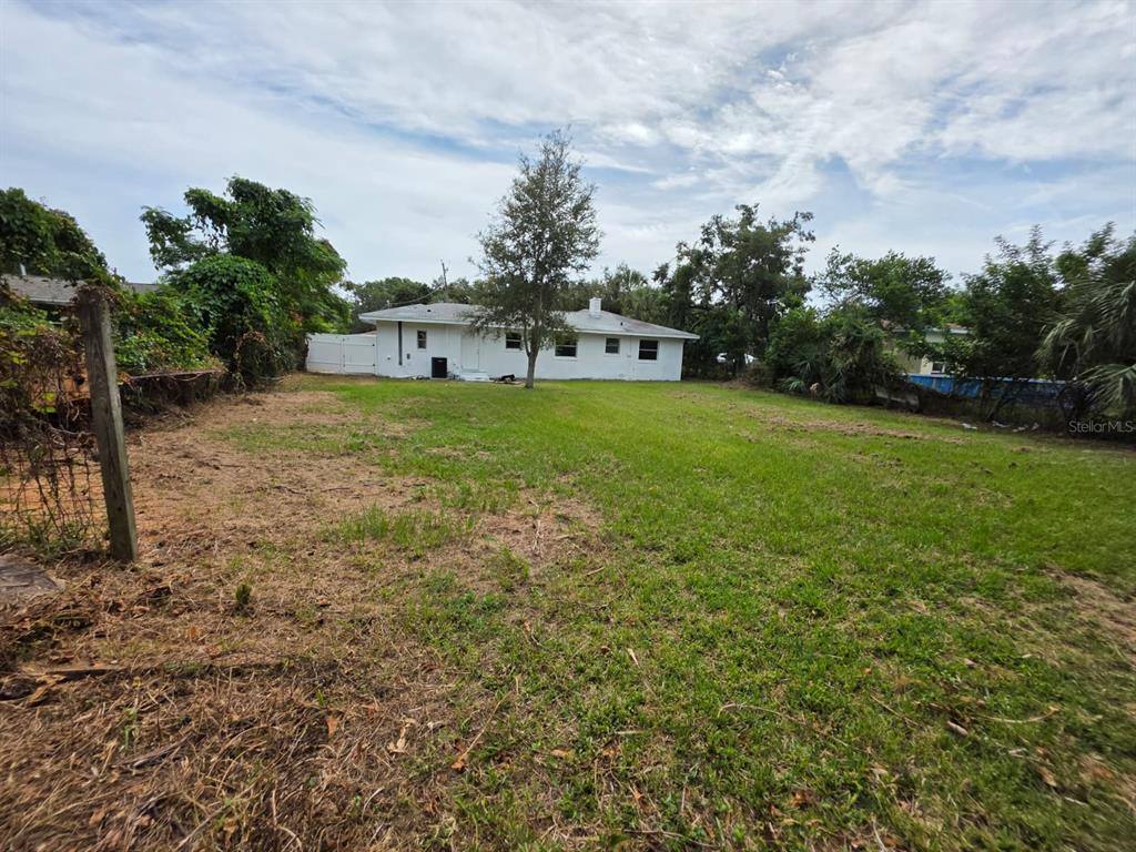 Apartment for rent at 1614 N Washington Ave, Clearwater, FL 33755