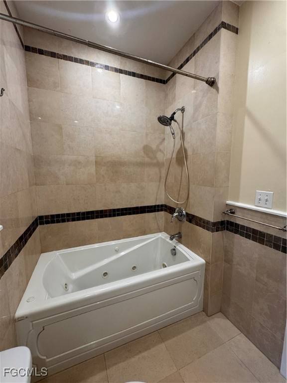 Apartment for rent at 1618 Woodford Ave, Fort Myers, FL 33901