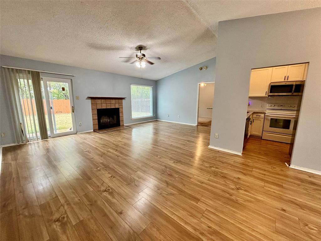Apartment for rent at 319 Iberis Dr #319, Arlington, TX 76018