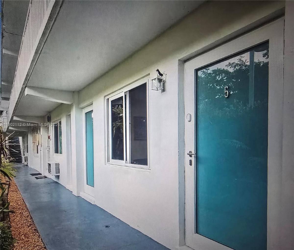 323 Washington Ave #323-6, Miami Beach, FL 33139