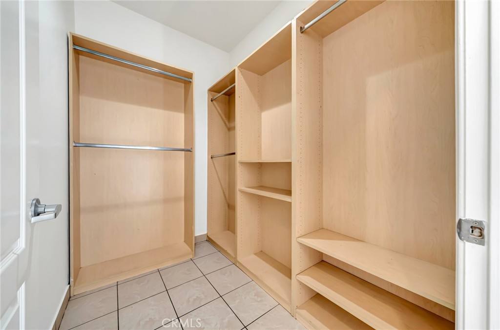 Apartment for rent at 316 S New Hampshire Ave #307, Los Angeles, CA 90020