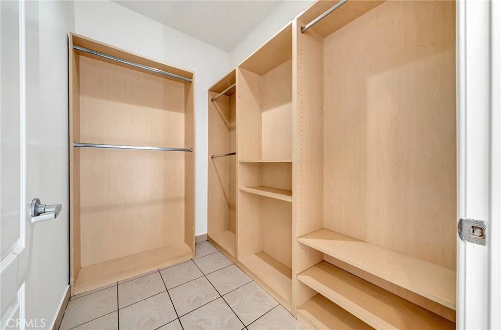 Apartment for rent at 316 S New Hampshire Ave #307, Los Angeles, CA 90020