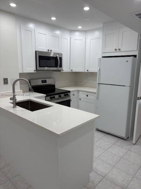 Apartment for rent at 2154 W 60th St #12215, Hialeah, FL 33016