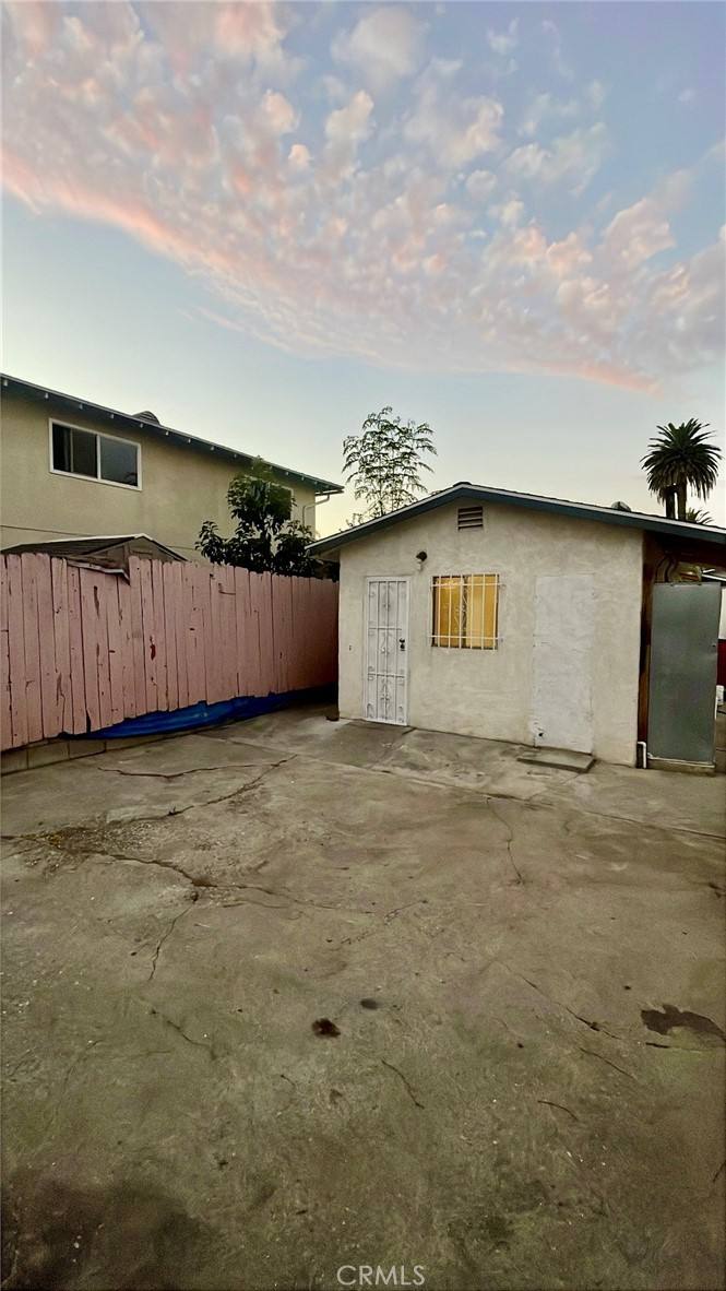 Apartment for rent at 3908 W 109th St, Inglewood, CA 90303