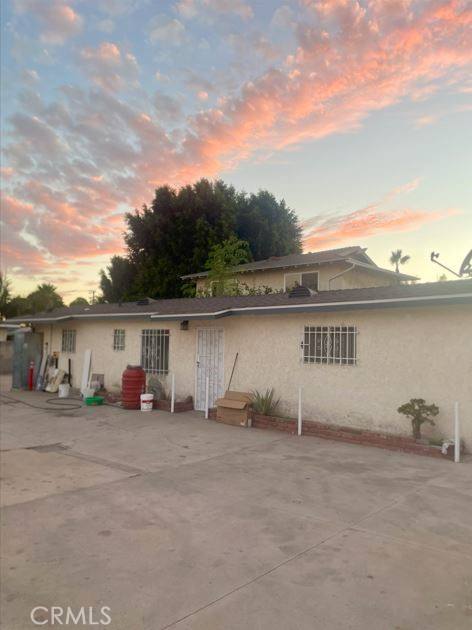 Apartment for rent at 3908 W 109th St, Inglewood, CA 90303