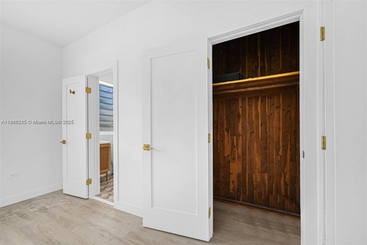 Apartment for rent at 641 10th St #641-5, Miami Beach, FL 33139