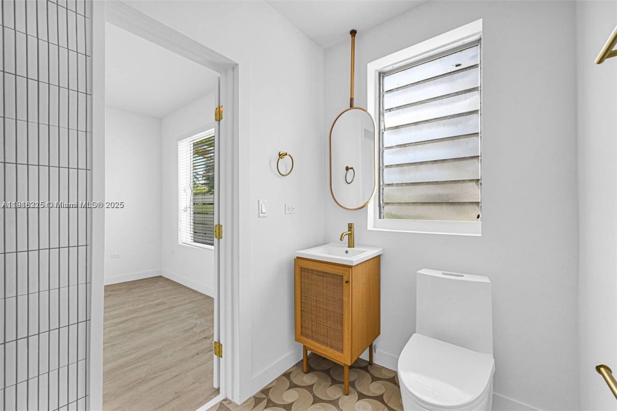 Apartment for rent at 641 10th St #641-5, Miami Beach, FL 33139