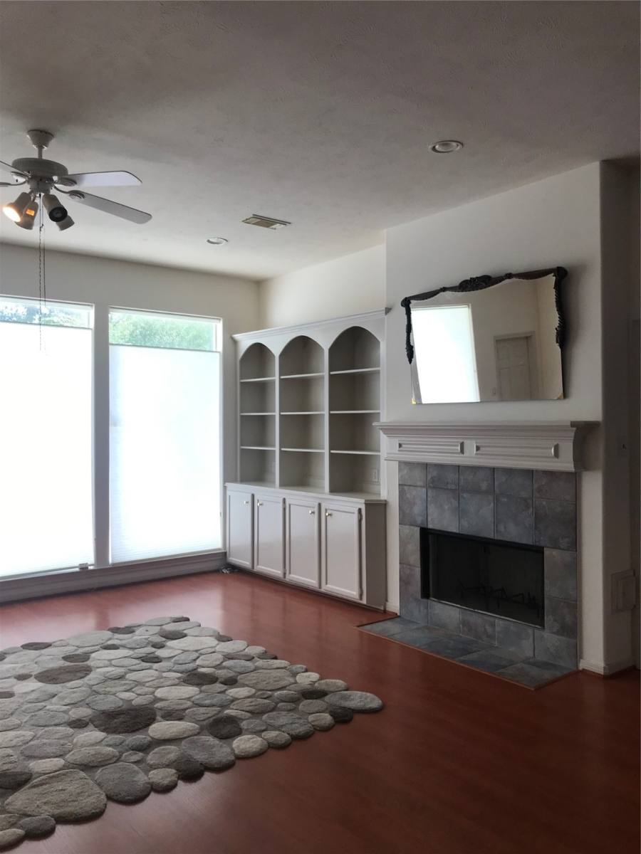 Apartment for rent at 2429 Chantilly Lane, Conroe, TX 77384