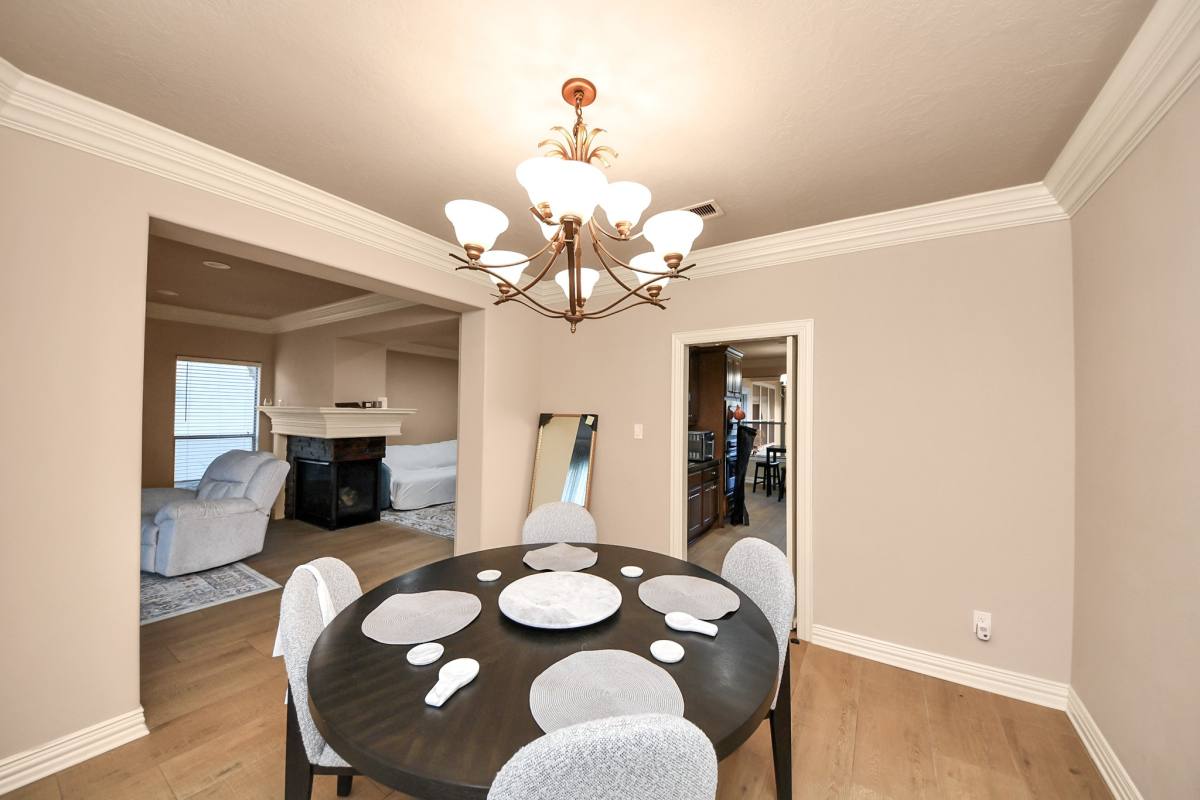 Townhouse for rent at 14454 Summerleaf Lane, Houston, TX 77077