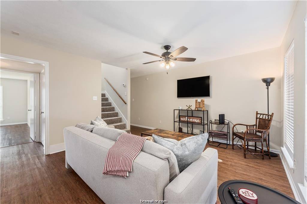 Apartment for rent at 1223 Oney Hervey Dr, College Station, TX 77840