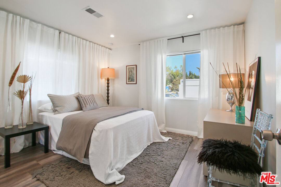Apartment for rent at 6438 Rhea Ave, Reseda, CA 91335