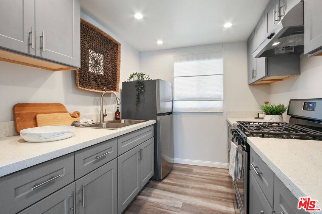 Apartment for rent at 6438 Rhea Ave, Reseda, CA 91335