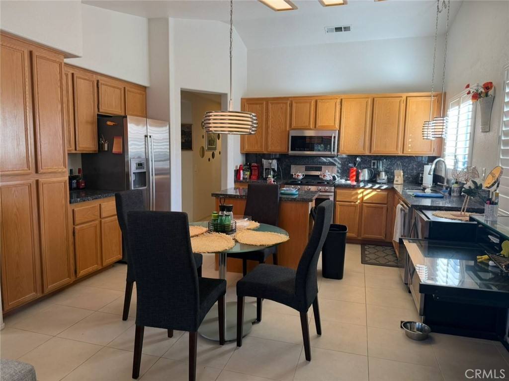 Apartment for rent at 37677 Emerson Dr, Palm Desert, CA 92211