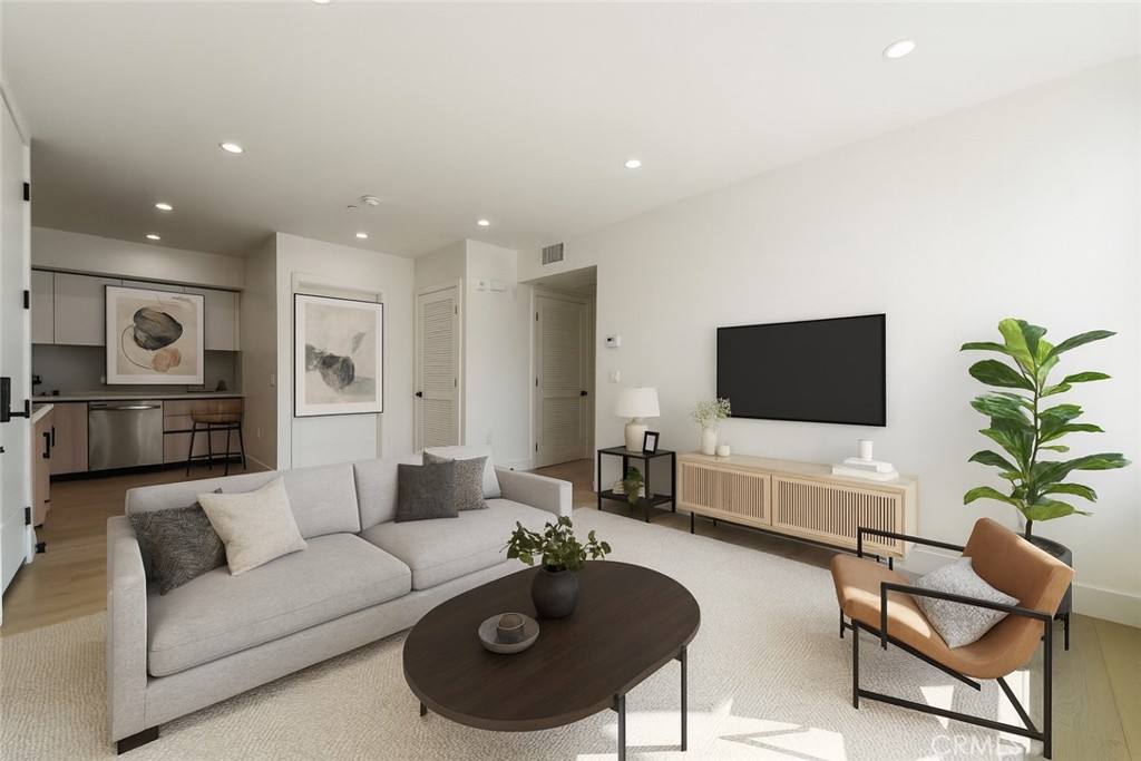 Apartment for rent at 7510 Sepulveda Blvd #101, Van Nuys, CA 91405