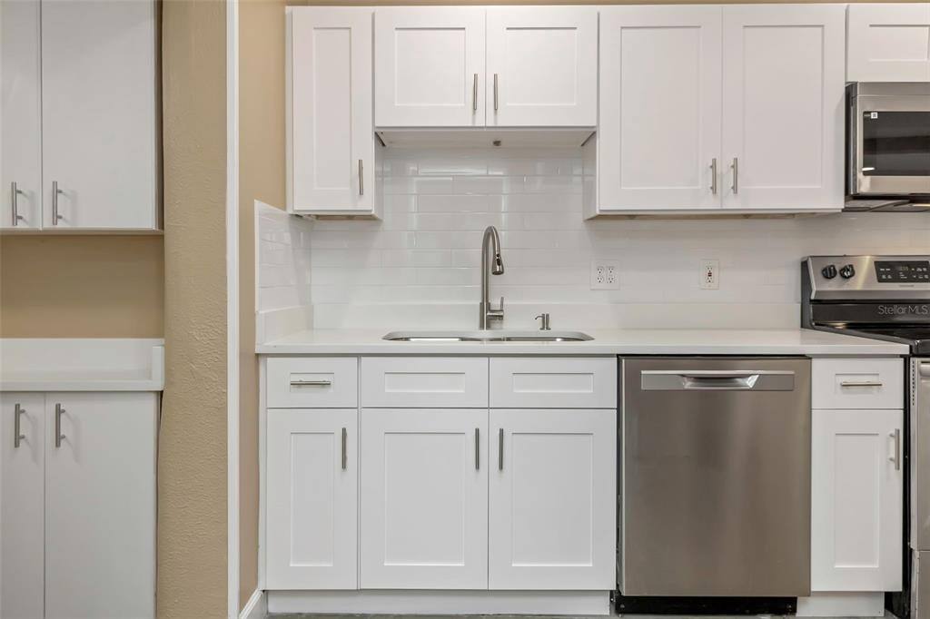 Apartment for rent at 4622 W El Prado Blvd, Tampa, FL 33629