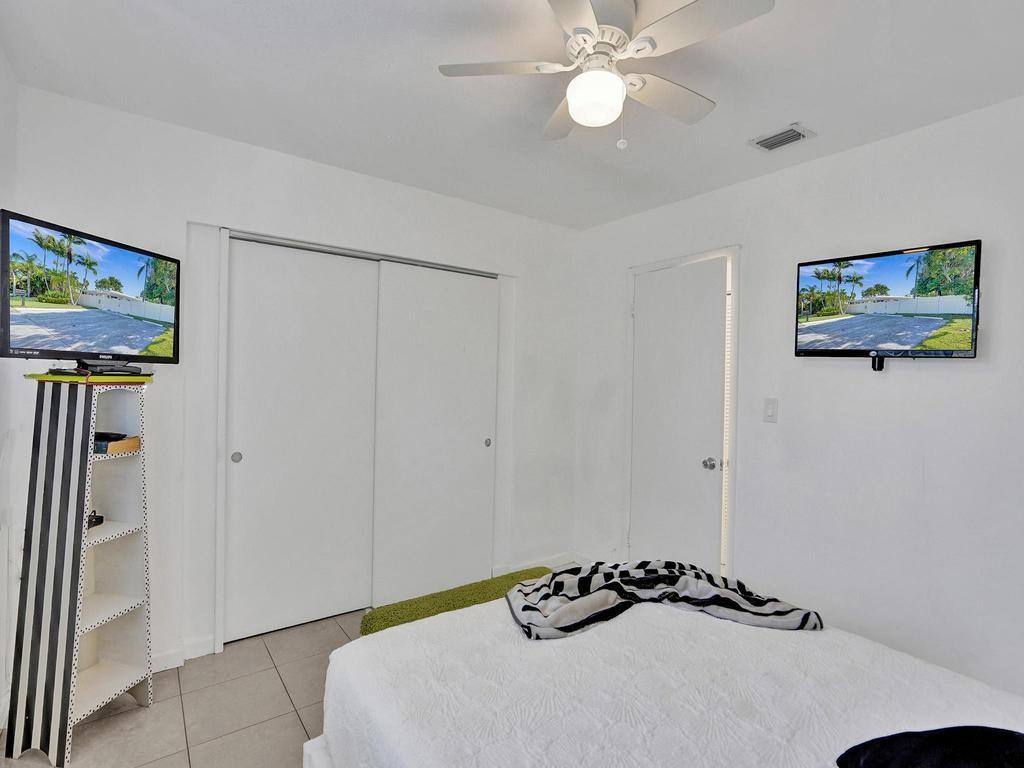 Apartment for rent at 4422 Sea Grape Dr #1, Fort Lauderdale, FL 33308