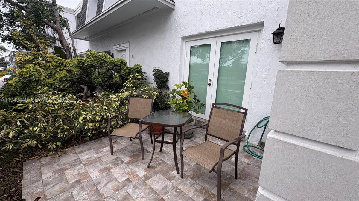 Townhouse for rent at 808 NE 27th Ave #808, Hallandale, FL 33009