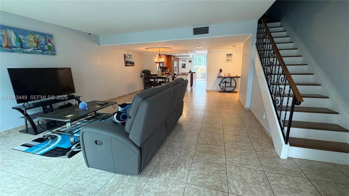 Townhouse for rent at 808 NE 27th Ave #808, Hallandale, FL 33009