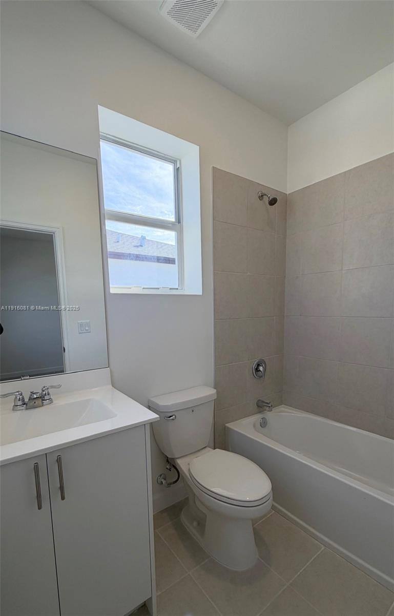 Townhouse for rent at 15584 SW 276th Terrace, Homestead, FL 33031