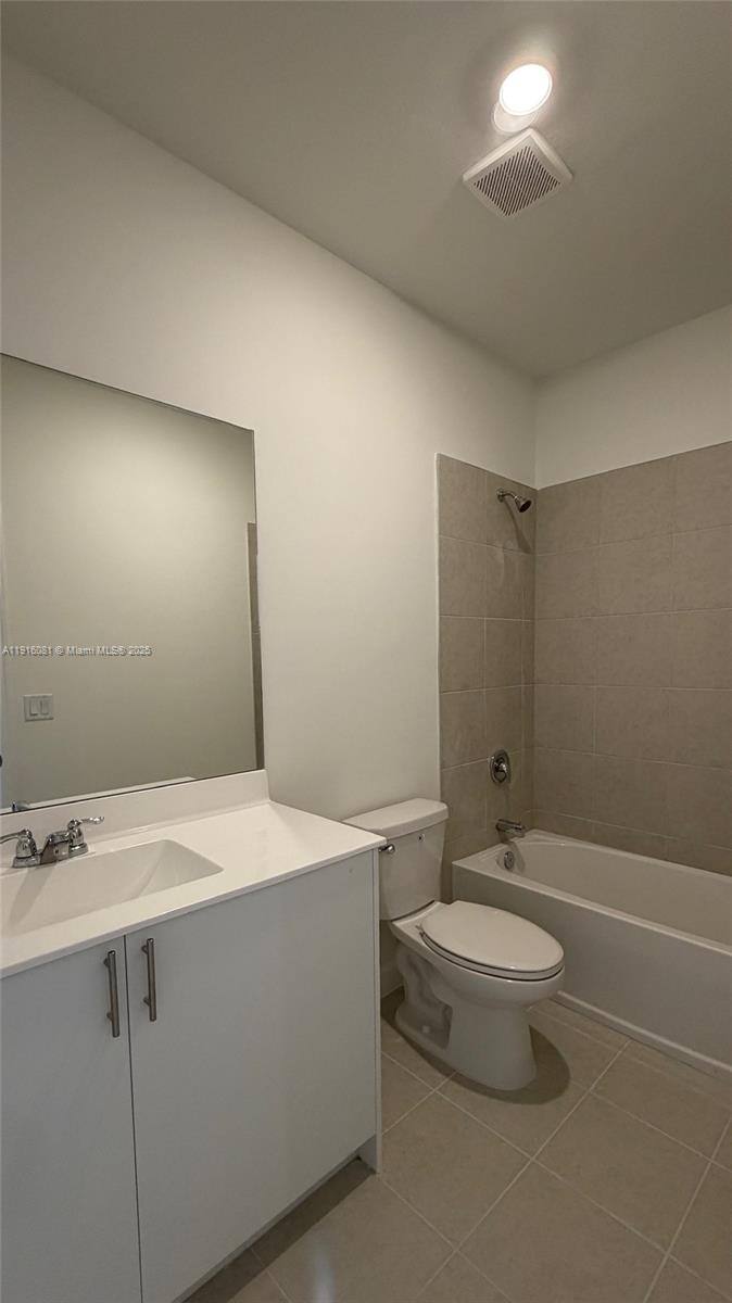 Townhouse for rent at 15584 SW 276th Terrace, Homestead, FL 33031