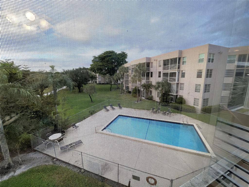 Apartment for rent at 9501 Seagrape Dr #305, Fort Lauderdale, FL 33324