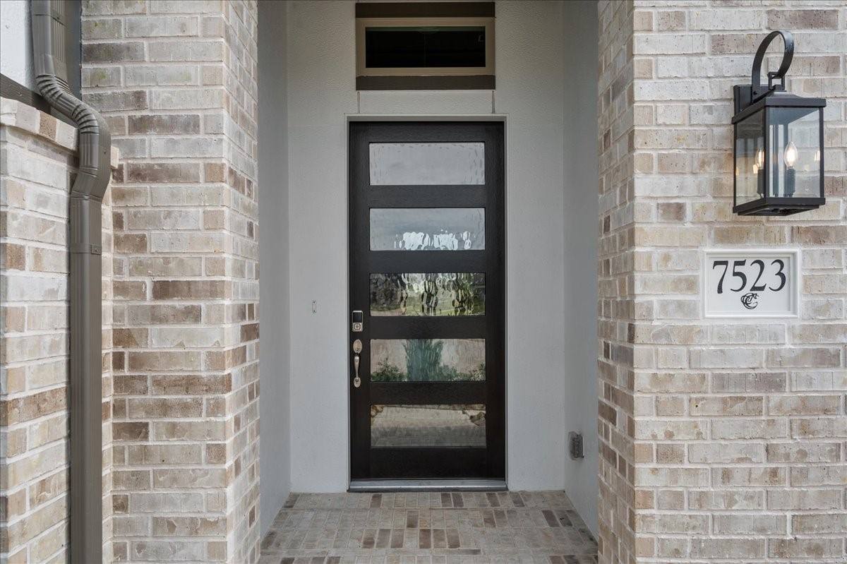 Apartment for rent at 7523 Mariposa Way, Katy, TX 77493