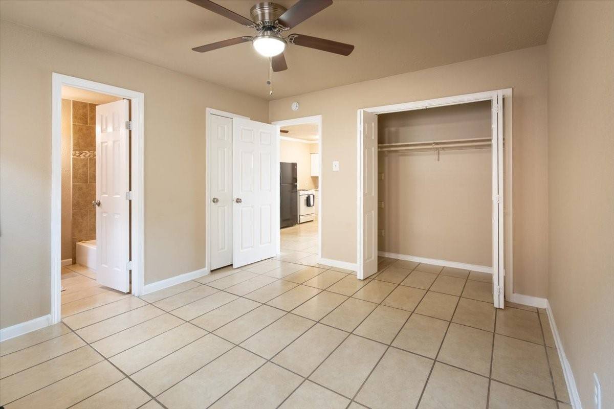 Apartment for rent at 3045 Golfcrest Blvd #25, Houston, TX 77087