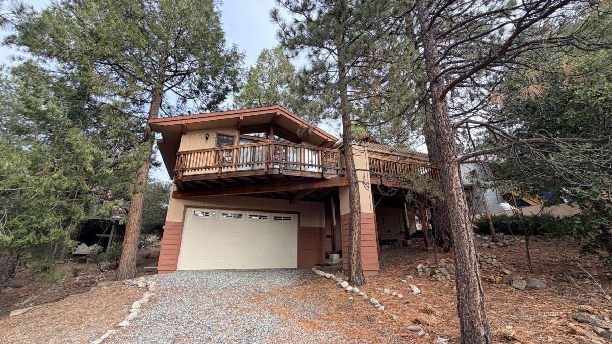 Apartment for rent at 26823 Crestview Dr, Idyllwild, CA 92549
