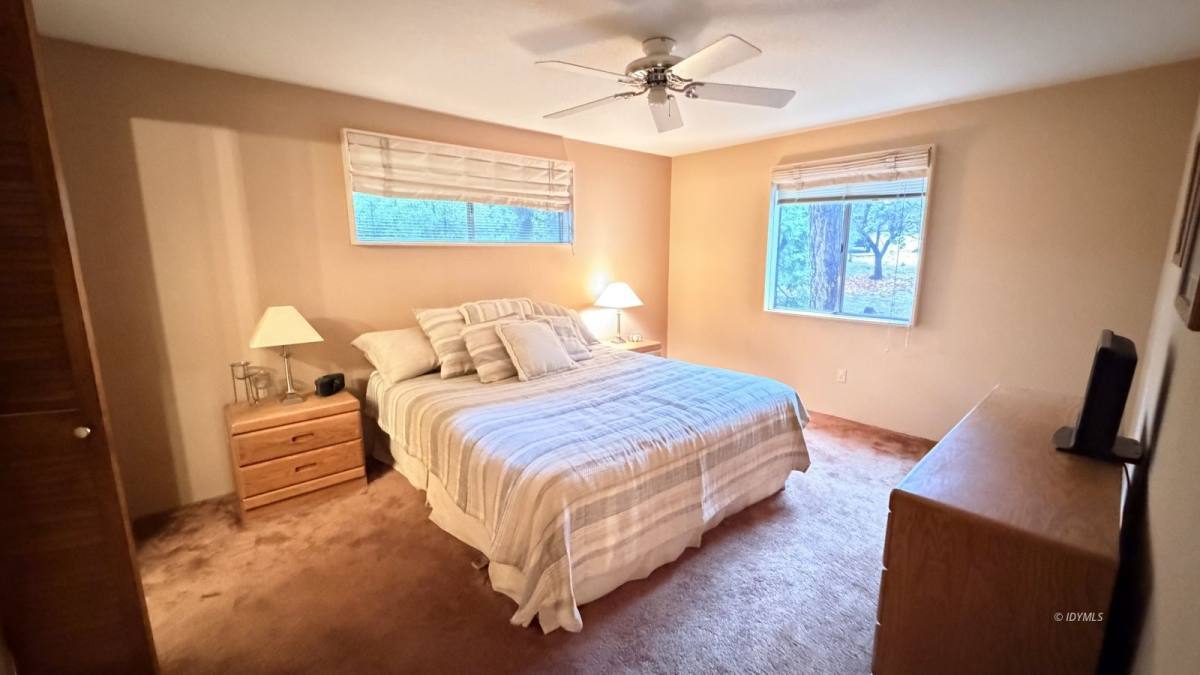 Apartment for rent at 26823 Crestview Dr, Idyllwild, CA 92549