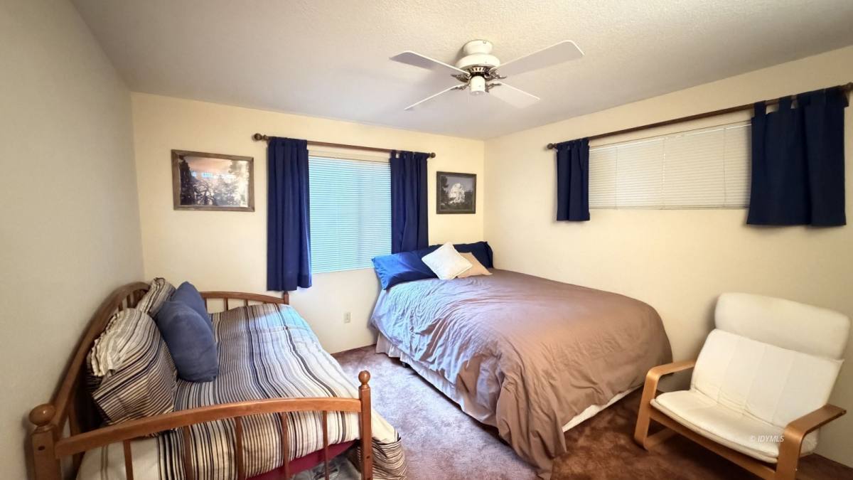 Apartment for rent at 26823 Crestview Dr, Idyllwild, CA 92549