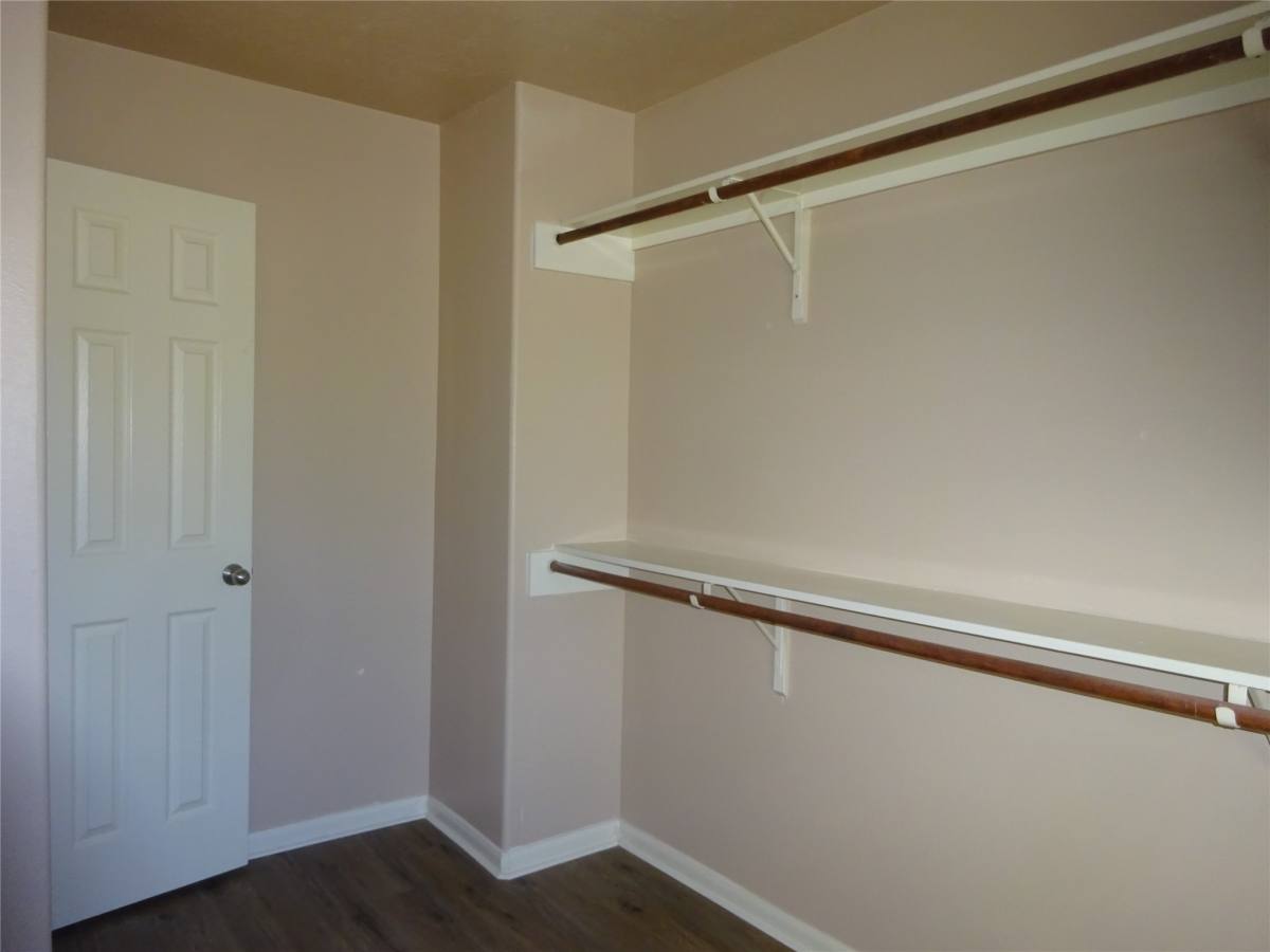 Townhouse for rent at 4918 Landward Lane, Houston, TX 77086