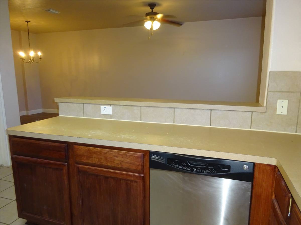 Townhouse for rent at 4918 Landward Lane, Houston, TX 77086
