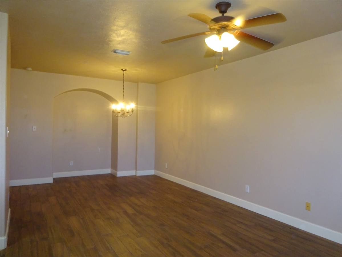 Townhouse for rent at 4918 Landward Lane, Houston, TX 77086
