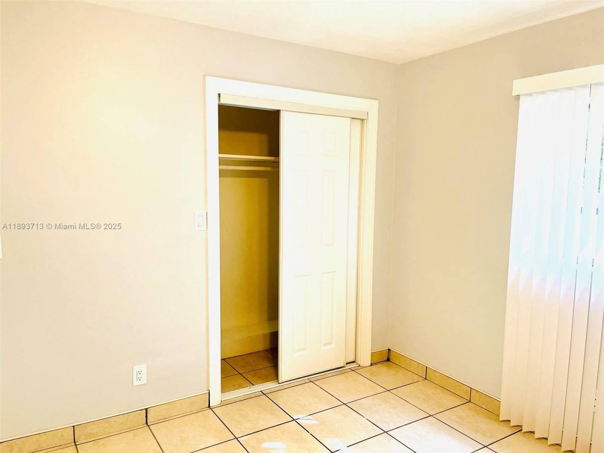 Apartment for rent at 1050 Atlantic Shores Blvd #108, Hallandale, FL 33009