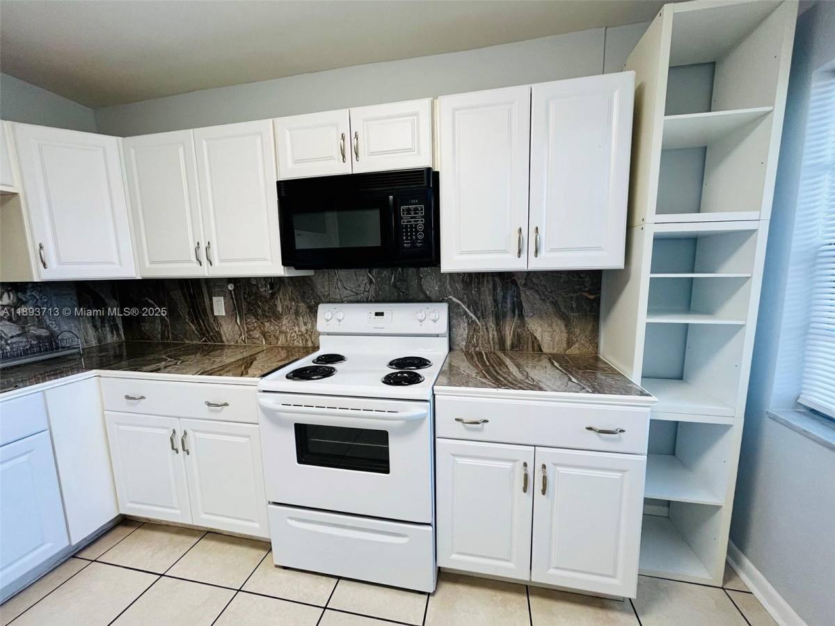 Apartment for rent at 1050 Atlantic Shores Blvd #108, Hallandale, FL 33009