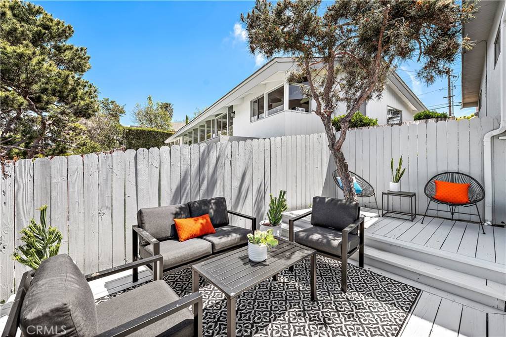 Apartment for rent at 2120 Temple Hills Dr #2120LOWR, Laguna Beach, CA 92651