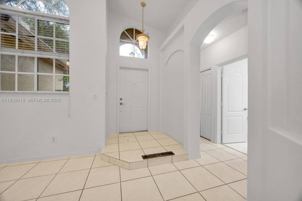 Apartment for rent at 18322 SW 94th Court, Miami, FL 33157