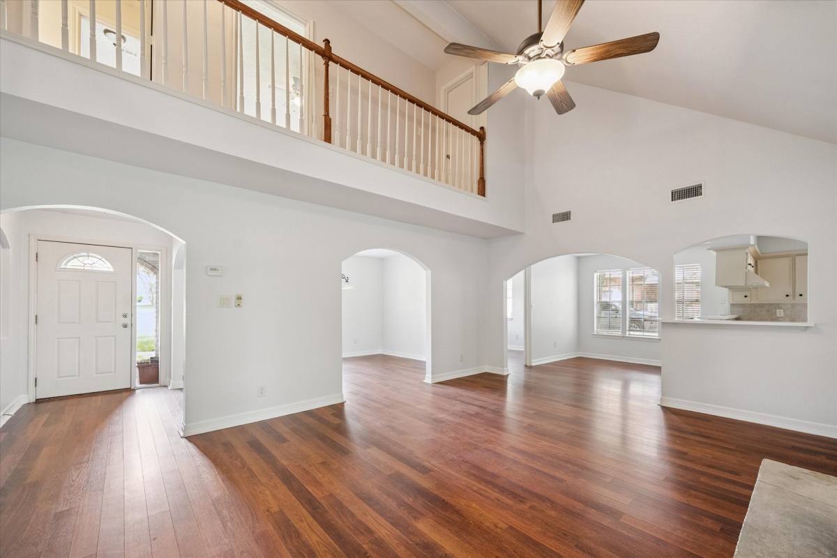 Apartment for rent at 23906 Northcrest Dr, Spring, TX 77389