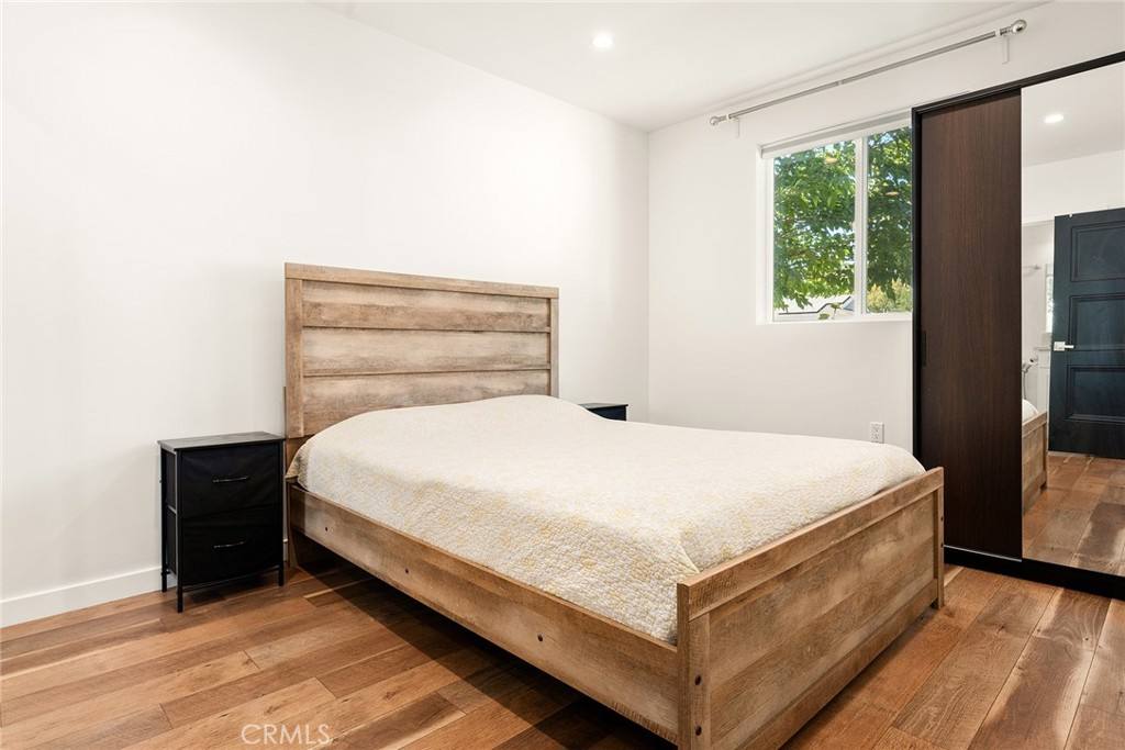 Apartment for rent at 6624 Dannyboyar Ave, West Hills, CA 91307