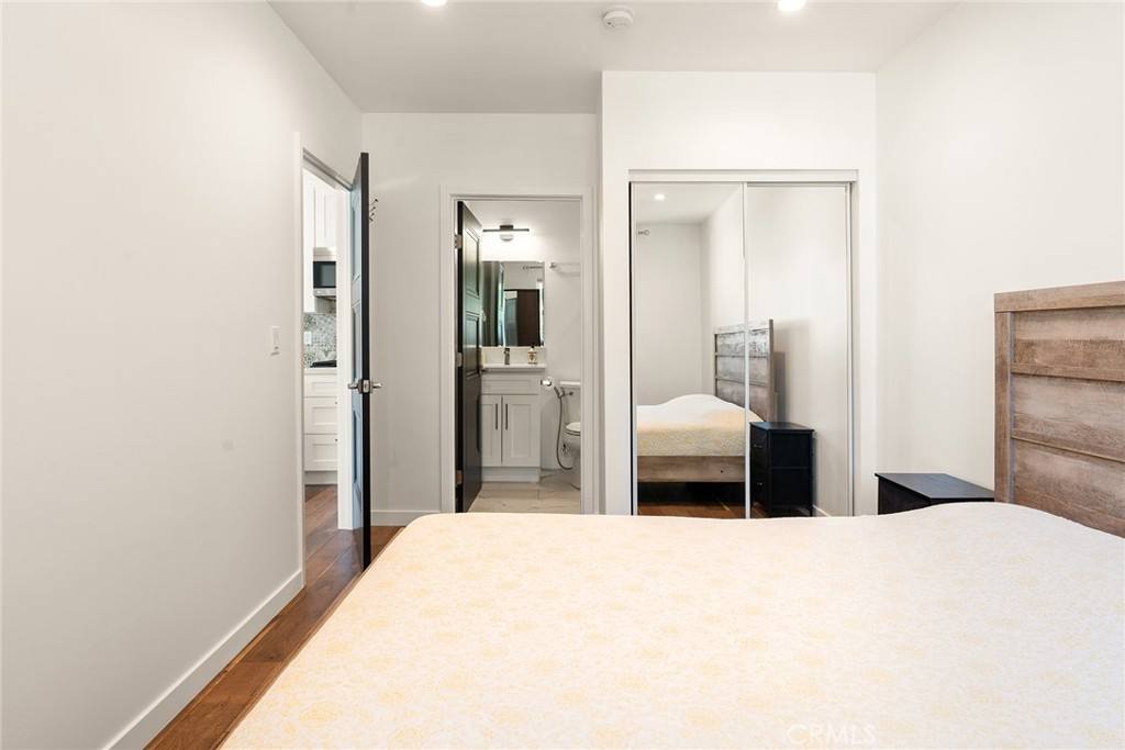 Apartment for rent at 6624 Dannyboyar Ave, West Hills, CA 91307