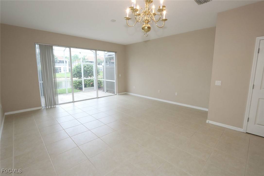 Townhouse for rent at 1172 Oxford Lane #27, Naples, FL 34105