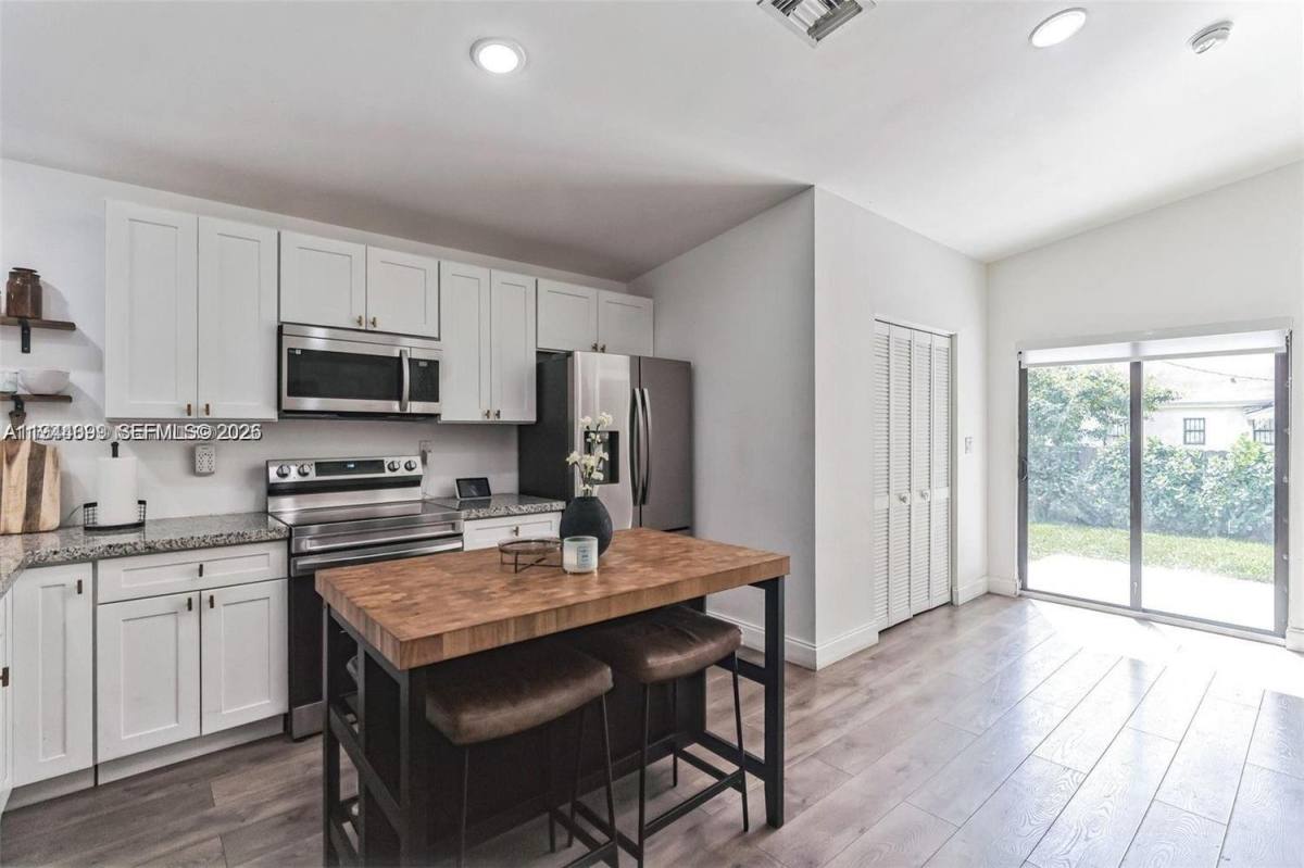 Apartment for rent at 944 NW 64th St #944, Miami, FL 33150