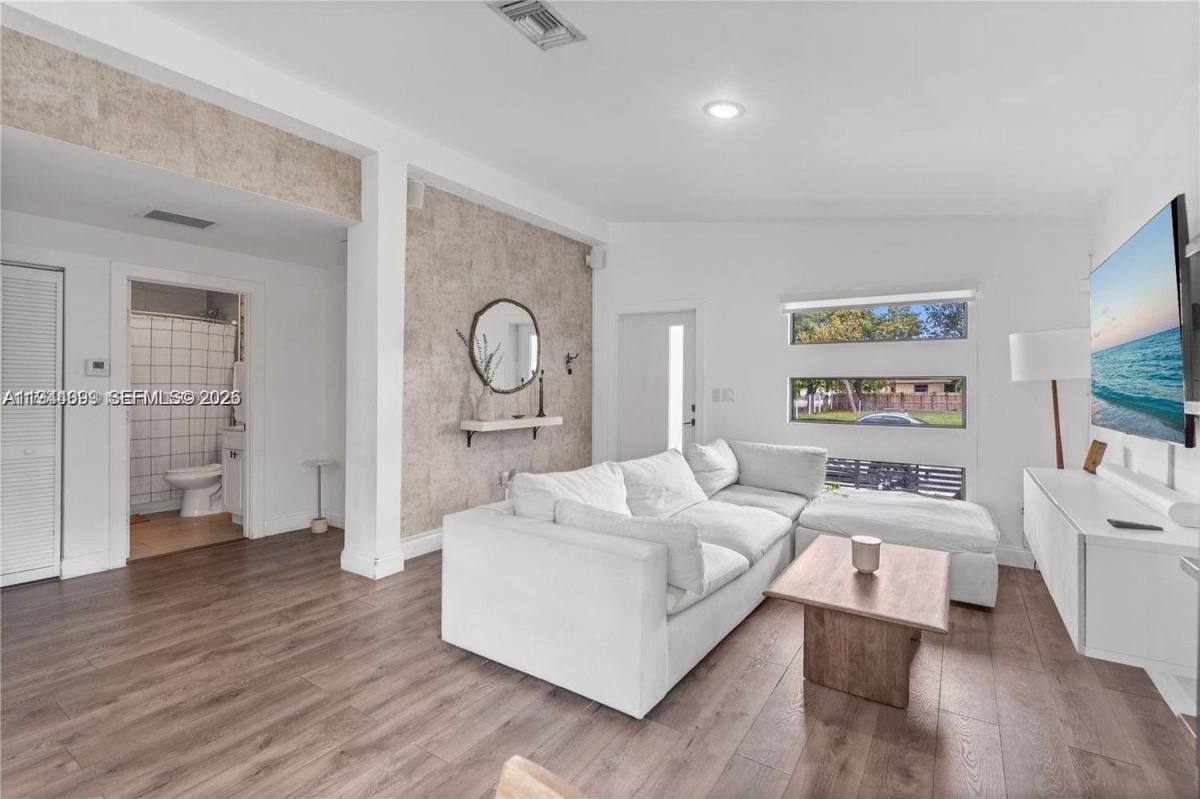 Apartment for rent at 944 NW 64th St #944, Miami, FL 33150