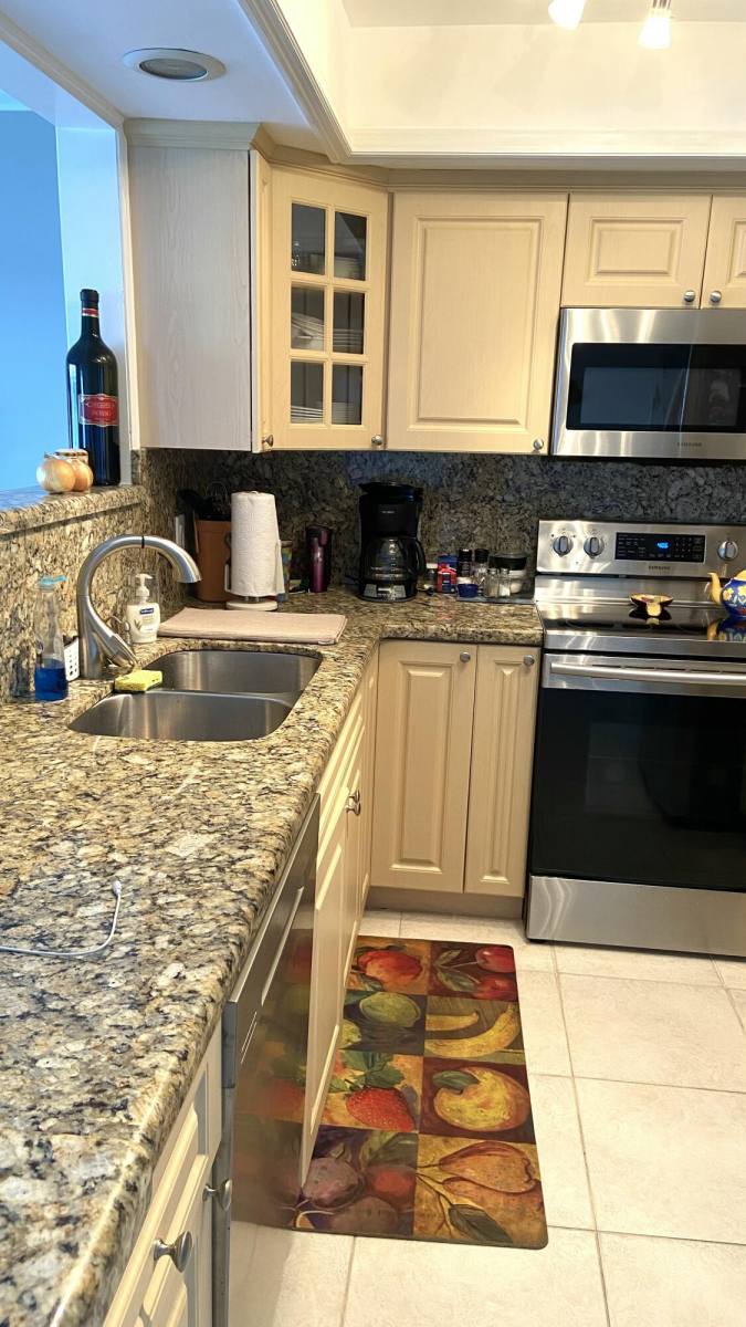 Apartment for rent at 100 Lehane Terrace #26, North Palm Beach, FL 33408