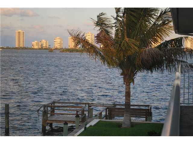 Apartment for rent at 100 Lehane Terrace #26, North Palm Beach, FL 33408