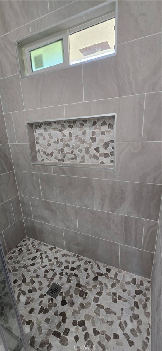 Apartment for rent at 1428 E 54th St #2, Los Angeles, CA 90011