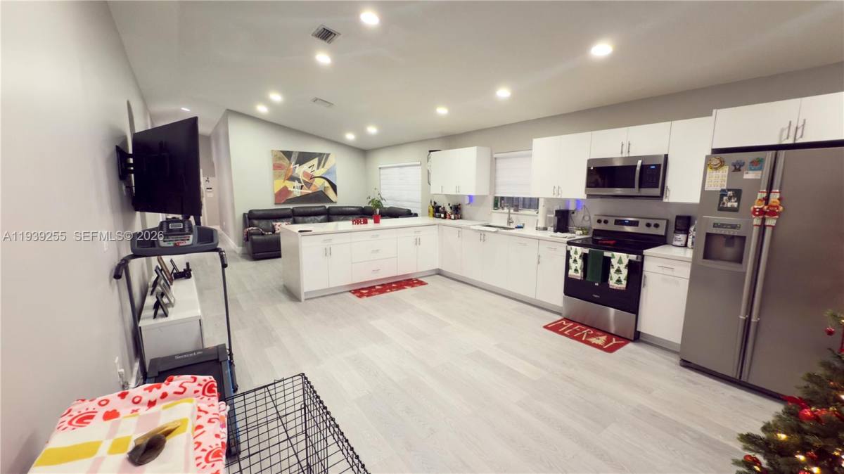 Apartment for rent at 2006 SE 14th Court, Homestead, FL 33035