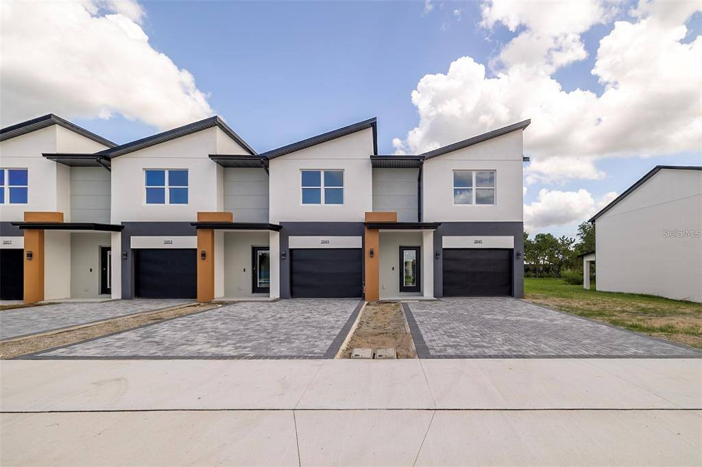 Townhouse for rent at 2057 Barroso, Davenport, FL 33837
