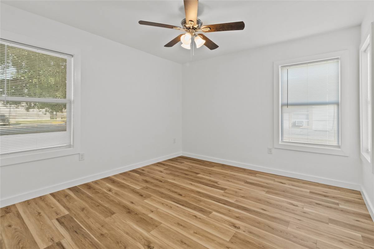 Apartment for rent at 1717 W 4th St, Freeport, TX 77541
