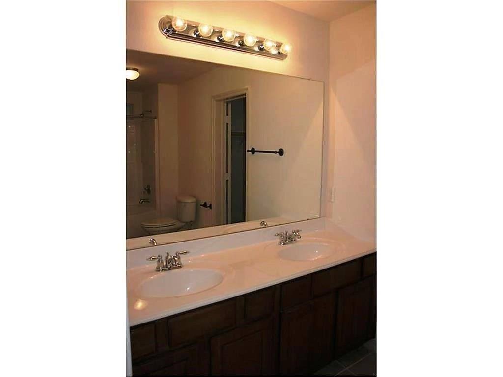 Townhouse for rent at 232 Seva Court #232, Irving, TX 75061